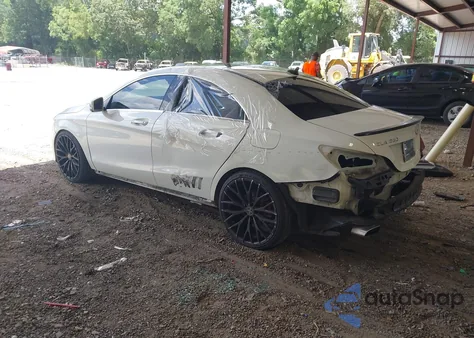 2015 Mercedes-Benz Cla 250 z USA, uszkodzony, nr VIN WDDSJ4EB2FN203478